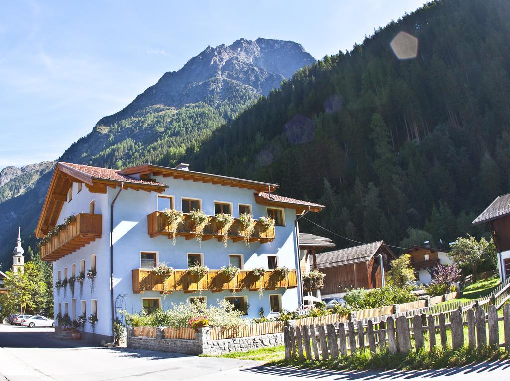 Tirolerhof - Appartementhaus Kaunertal Bagian luar foto